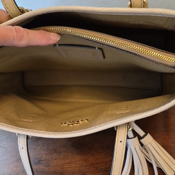 Coach Mollie Tote Straw with Beige Leather Trim and Tassel Crossbody - Picture 13 of 16